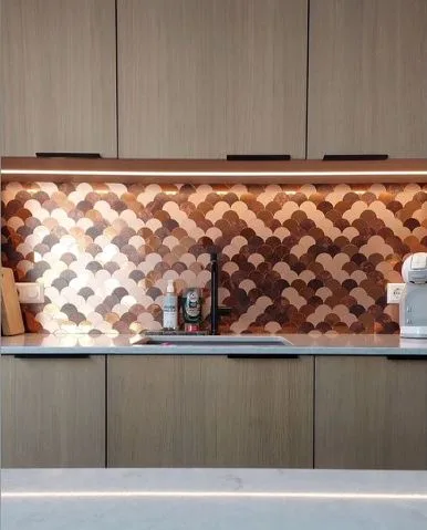 Mosaico autoadhesivo tira de piedra mezcla de escamas de pescado oro 29,5×29,5×0,4cm