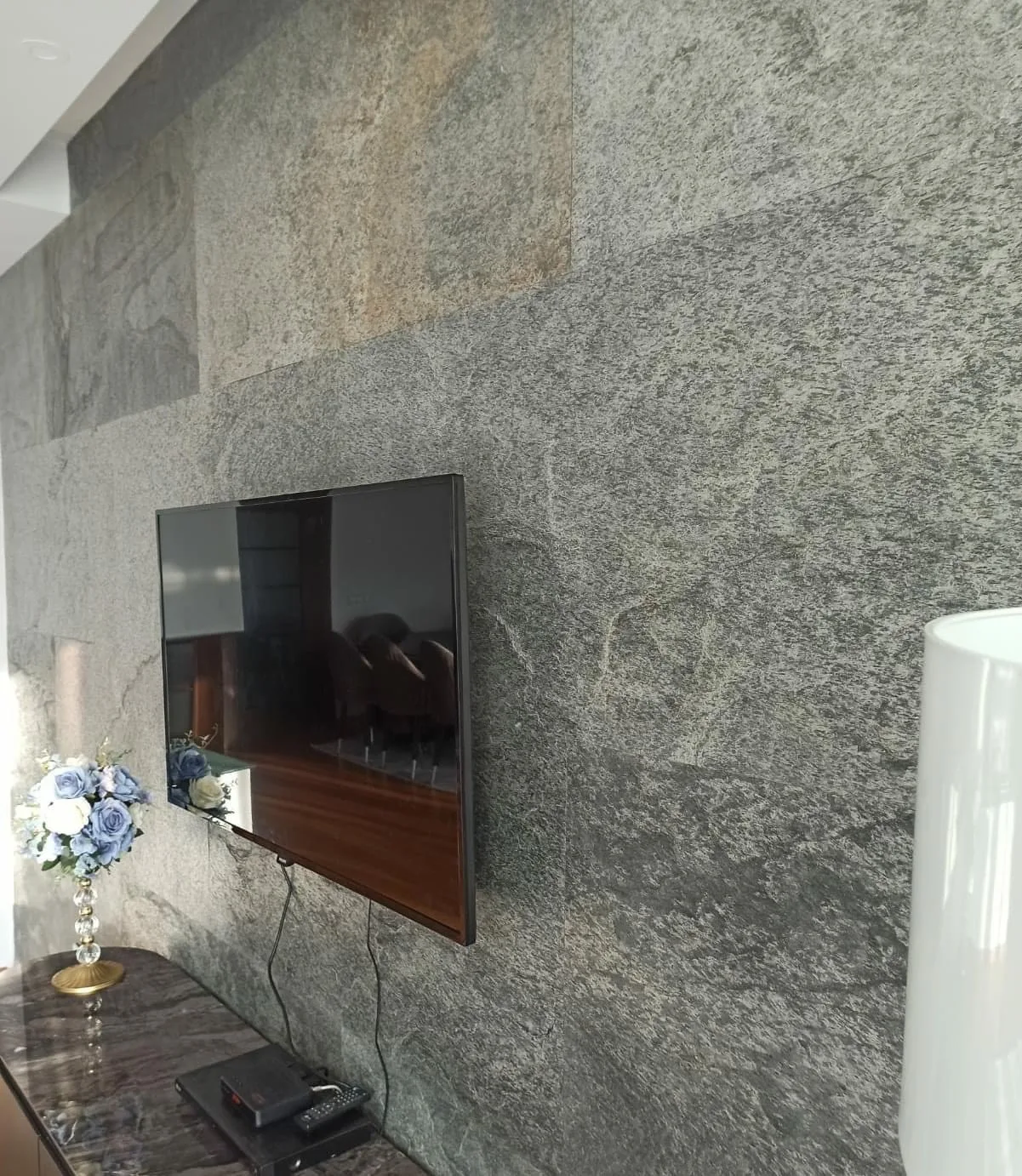 Panel de piedra natural plata brillo-122x61x0,2cm