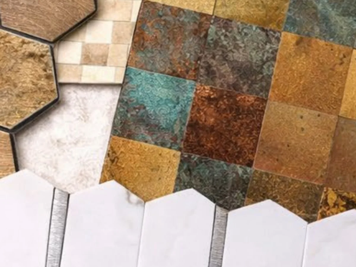 Composición de mosaicos adhesivos Isodeco con diferentes formas y acabados